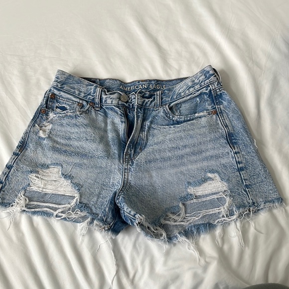 American Eagle Super Hi-Rise Festival Shorts - Picture 1 of 4